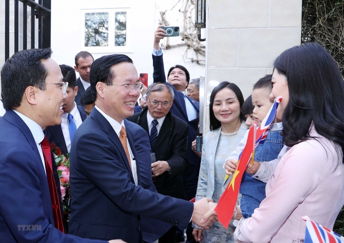 Vietnamese President meets Vietnamese community representatives in UK